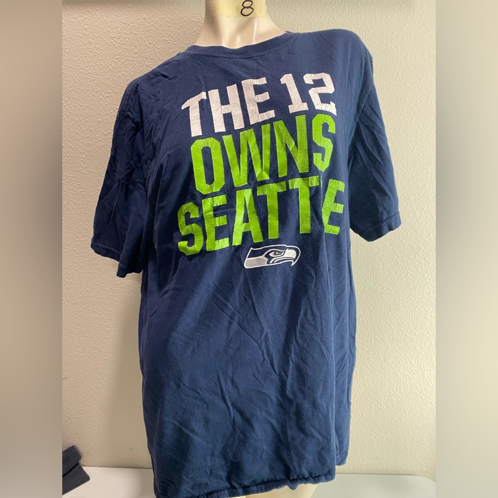 🔥🔥Seattle Seahawks fan 12 tshirt size xlarge